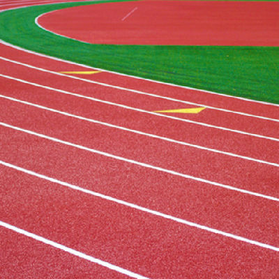 強化された耐久性を持つ統合サンドウィッチランニングトラック