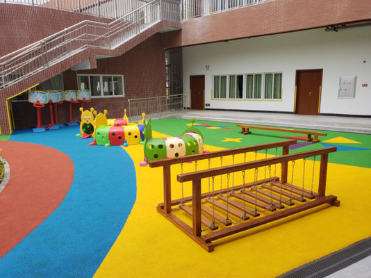パーソナライズされた厚さ EPDM ゴムランニングトラック 簡単に設置され 優れたUV耐性